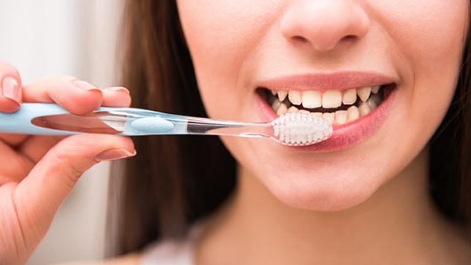 Choosing a Toothbrush (featured image)